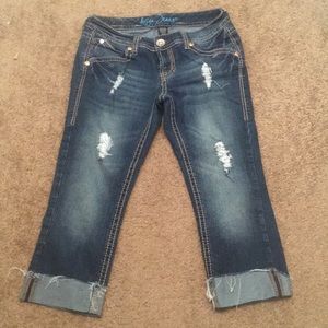 🆘 Ariya Women’s Cropped Capris